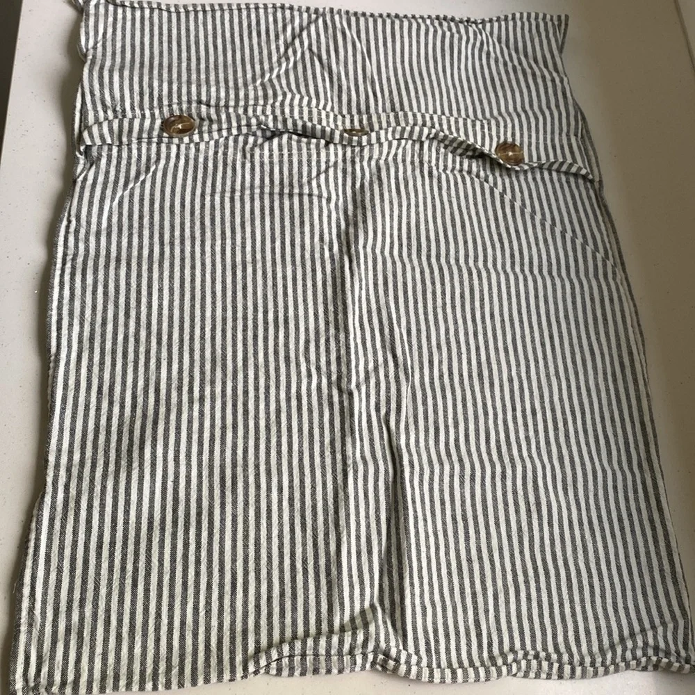 Pottery Barn Wheaton Charcoal Gray Striped Full/Queen Linen Sham Set of 2